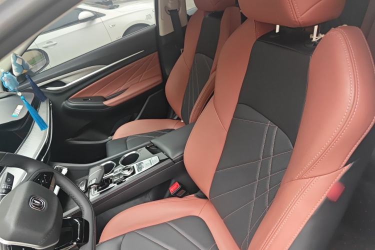 Used CHANGAN Eado 2023 Changan Edition PLUS Blue Whale NE 1.4T GDI DCT Prestige Version Left Front Seat