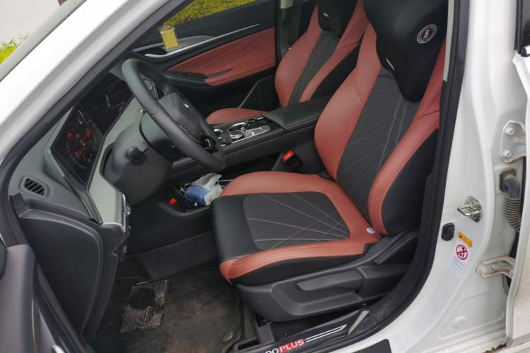 Used CHANGAN Eado 2023 Changan Edition PLUS Blue Whale NE 1.4T GDI DCT Prestige Version Left Front Seat