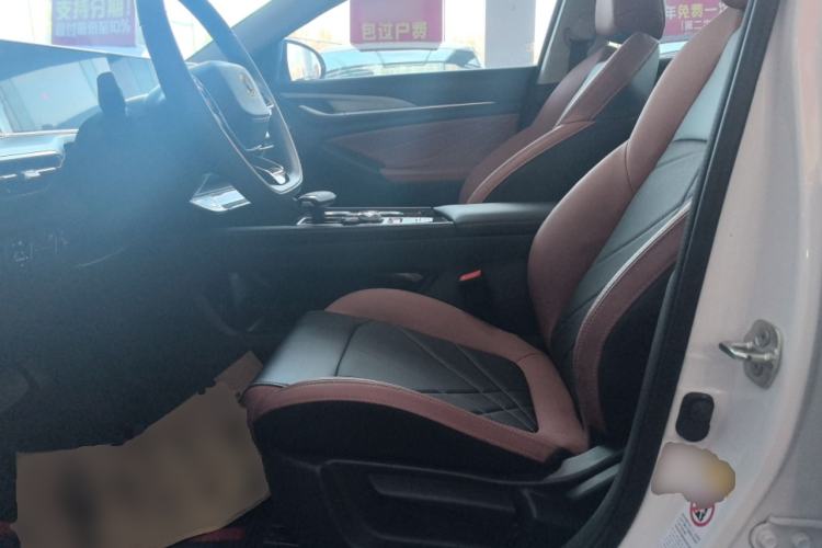 Used CHANGAN Eado 2023 Changan Edition PLUS Blue Whale NE 1.4T GDI DCT Prestige Version Left Front Seat