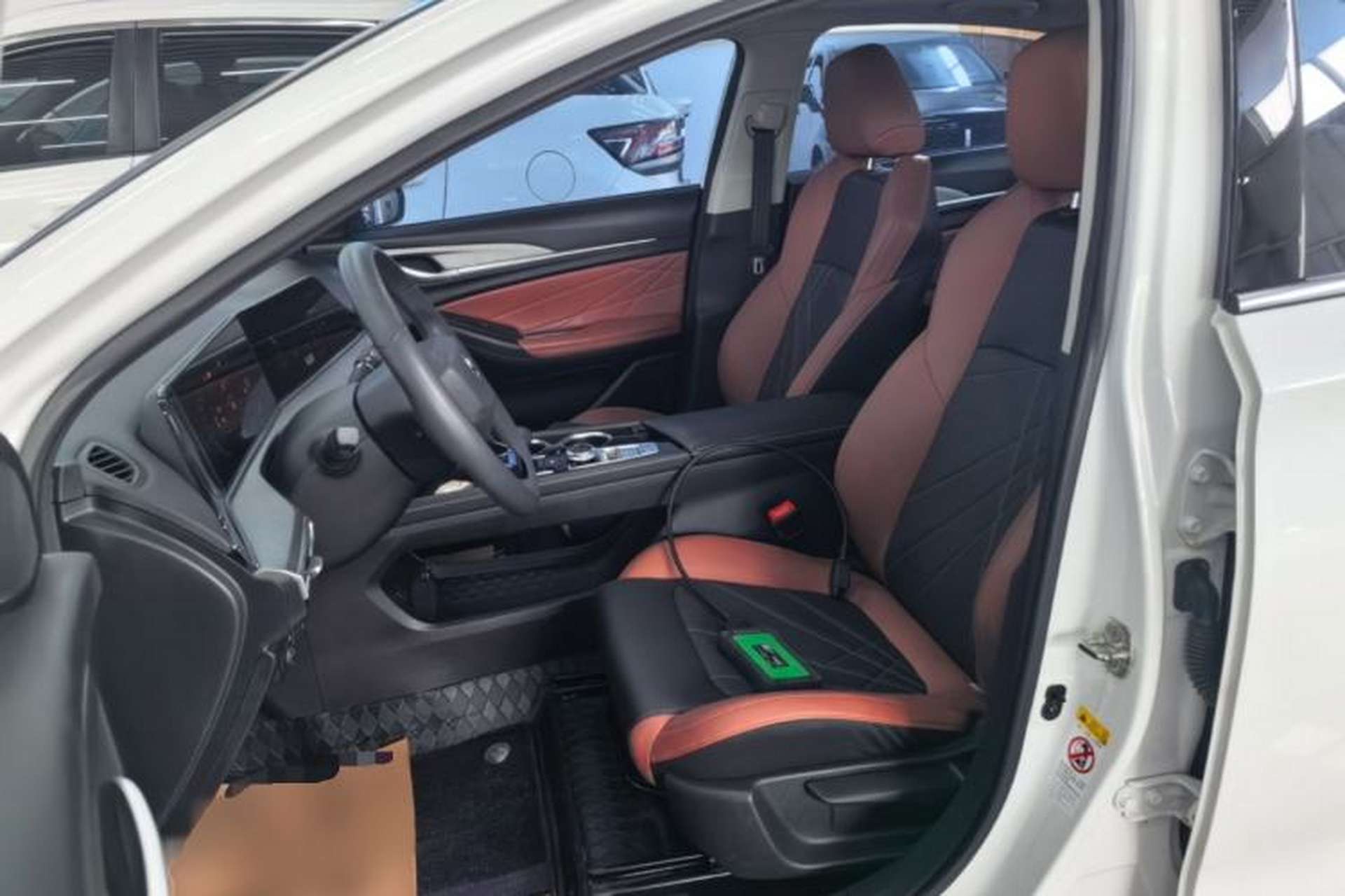 Used CHANGAN Eado 2023 Changan Edition PLUS Blue Whale NE 1.4T GDI DCT Prestige Version Left Front Seat