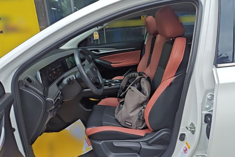 Used CHANGAN Eado 2023 Changan Edition PLUS Blue Whale NE 1.4T GDI DCT Prestige Version Left Front Seat