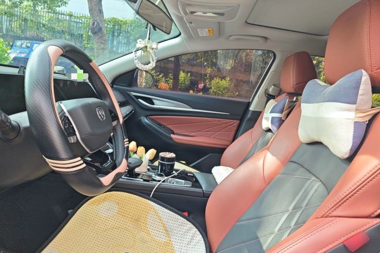 Used CHANGAN Eado 2023 Changan Edition PLUS Blue Whale NE 1.4T GDI DCT Prestige Version Left Front Seat