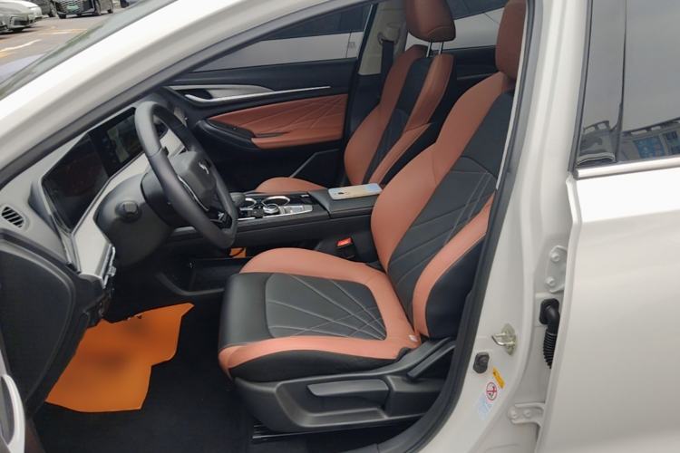 Used CHANGAN Eado 2023 Changan Edition PLUS Blue Whale NE 1.4T GDI DCT Prestige Version Left Front Seat