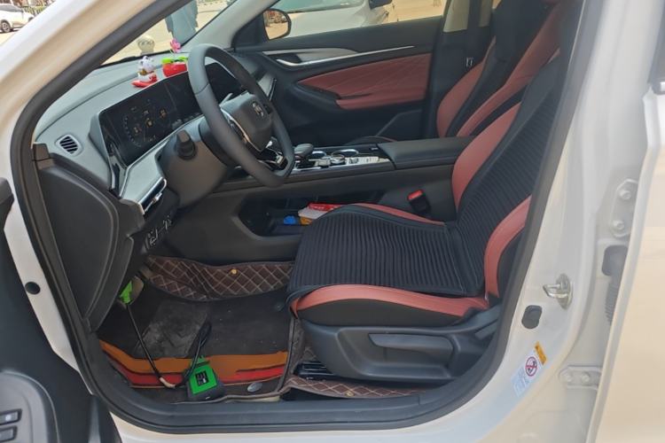 Used CHANGAN Eado 2023 Changan Edition PLUS Blue Whale NE 1.4T GDI DCT Prestige Version Left Front Seat