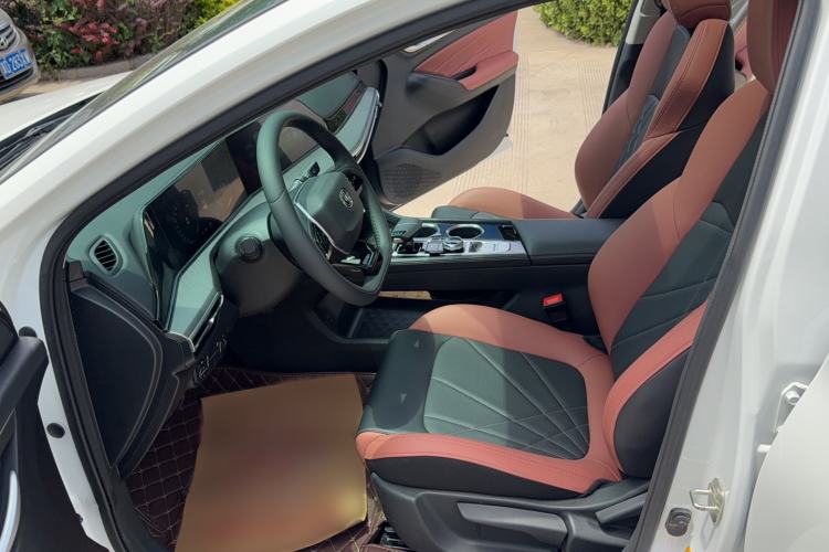 Used CHANGAN Eado 2023 Changan Edition PLUS Blue Whale NE 1.4T GDI DCT Prestige Version Left Front Seat
