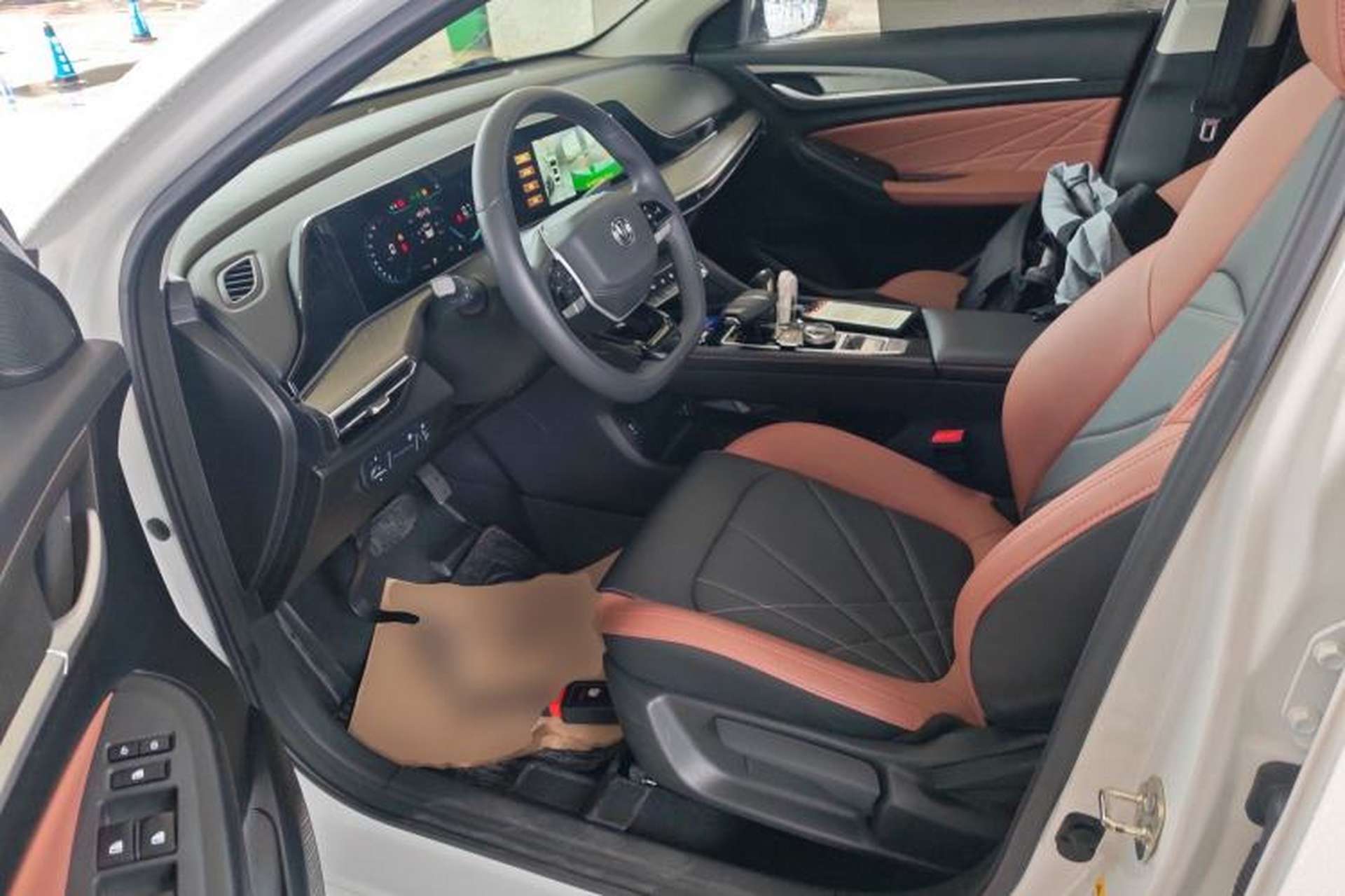 Used CHANGAN Eado 2023 Changan Edition PLUS Blue Whale NE 1.4T GDI DCT Prestige Version Left Front Seat