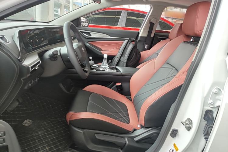 Used CHANGAN Eado 2023 Changan Edition PLUS Blue Whale NE 1.4T GDI DCT Prestige Version Left Front Seat