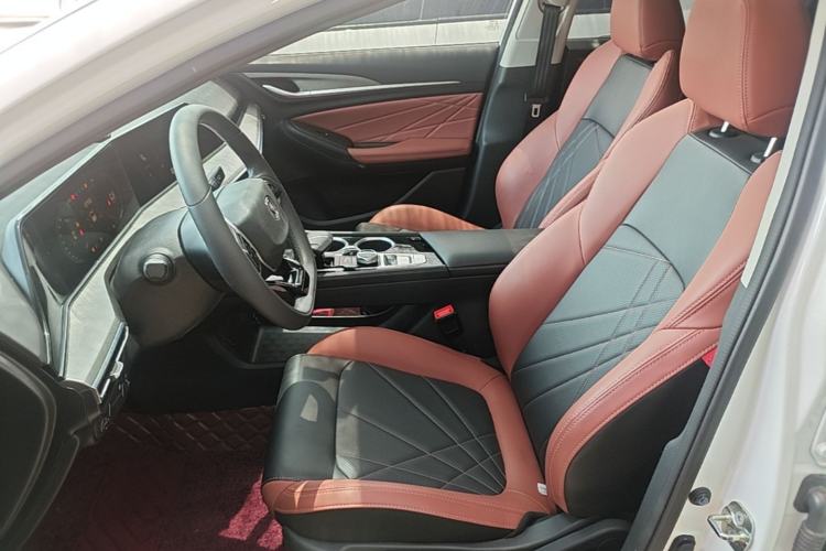 Used CHANGAN Eado 2023 Changan Edition PLUS Blue Whale NE 1.4T GDI DCT Prestige Version Left Front Seat