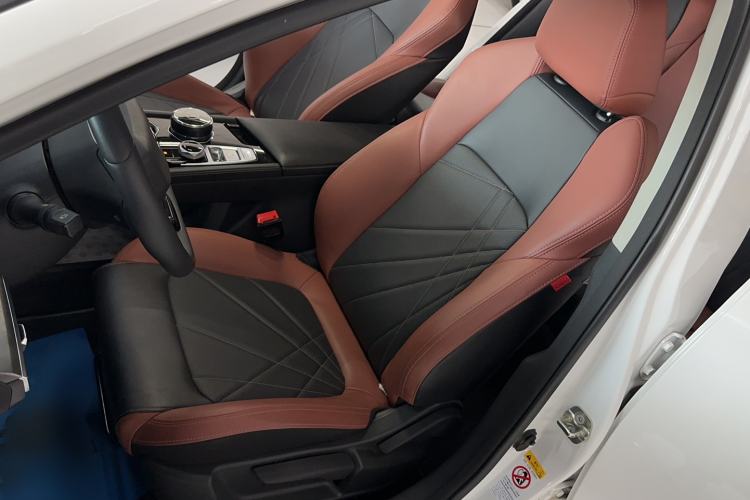 Used CHANGAN Eado 2023 Changan Edition PLUS Blue Whale NE 1.4T GDI DCT Prestige Version Left Front Seat