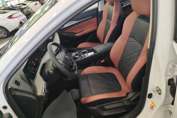 Used CHANGAN Eado 2023 Changan Edition PLUS Blue Whale NE 1.4T GDI DCT Prestige Version Left Front Seat