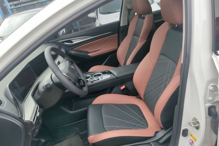Used CHANGAN Eado 2023 Changan Edition PLUS Blue Whale NE 1.4T GDI DCT Prestige Version Left Front Seat