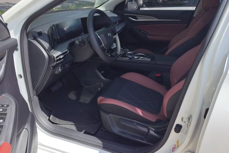 Used CHANGAN Eado 2023 Changan Edition PLUS Blue Whale NE 1.4T GDI DCT Prestige Version Left Front Seat