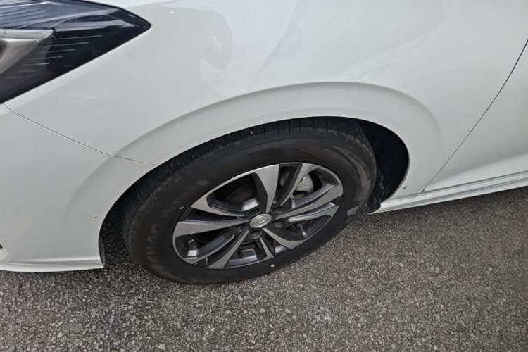 Used CHANGAN Eado 2023 Changan Edition PLUS Blue Whale NE 1.4T GDI DCT Prestige Version Left Front Wheel Hub