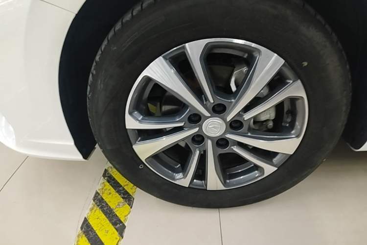 Used CHANGAN Eado 2023 Changan Edition PLUS Blue Whale NE 1.4T GDI DCT Prestige Version Left Front Wheel Hub