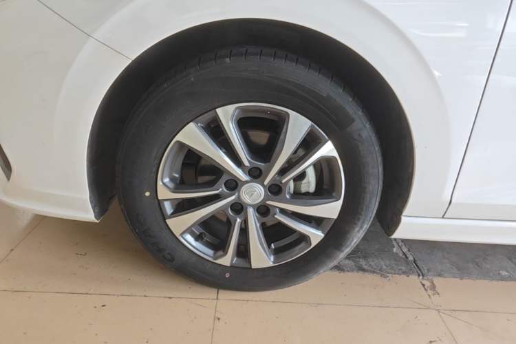 Used CHANGAN Eado 2023 Changan Edition PLUS Blue Whale NE 1.4T GDI DCT Prestige Version Left Front Wheel Hub