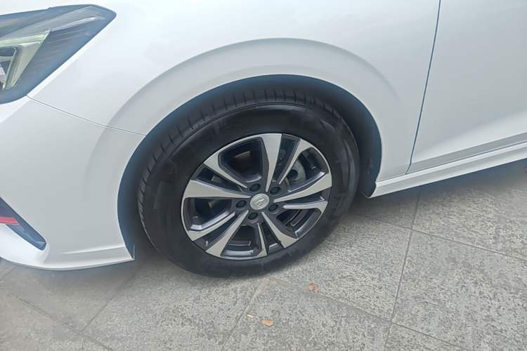 Used CHANGAN Eado 2023 Changan Edition PLUS Blue Whale NE 1.4T GDI DCT Prestige Version Left Front Wheel Hub