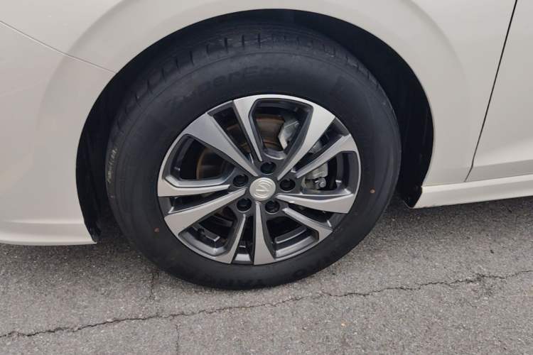 Used CHANGAN Eado 2023 Changan Edition PLUS Blue Whale NE 1.4T GDI DCT Prestige Version Left Front Wheel Hub