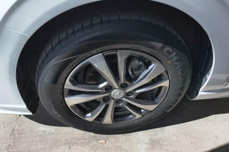 Used CHANGAN Eado 2023 Changan Edition PLUS Blue Whale NE 1.4T GDI DCT Prestige Version Left Front Wheel Hub