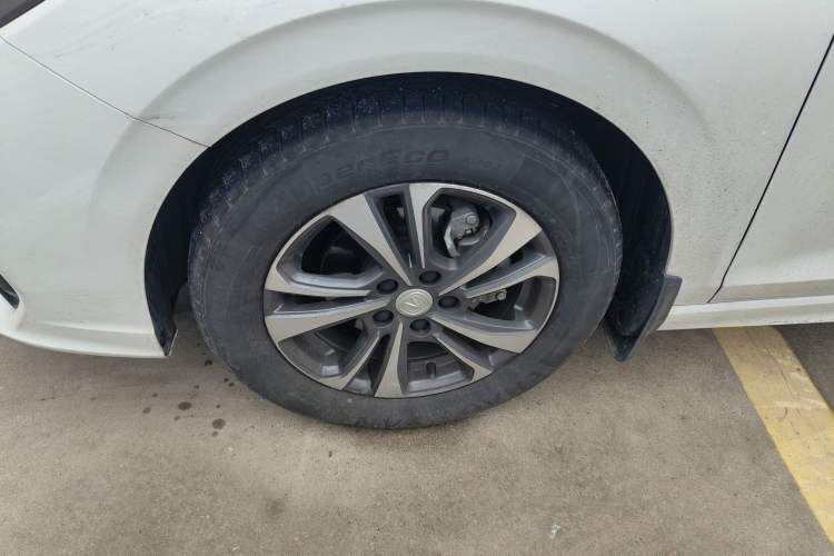 Used CHANGAN Eado 2023 Changan Edition PLUS Blue Whale NE 1.4T GDI DCT Prestige Version Left Front Wheel Hub