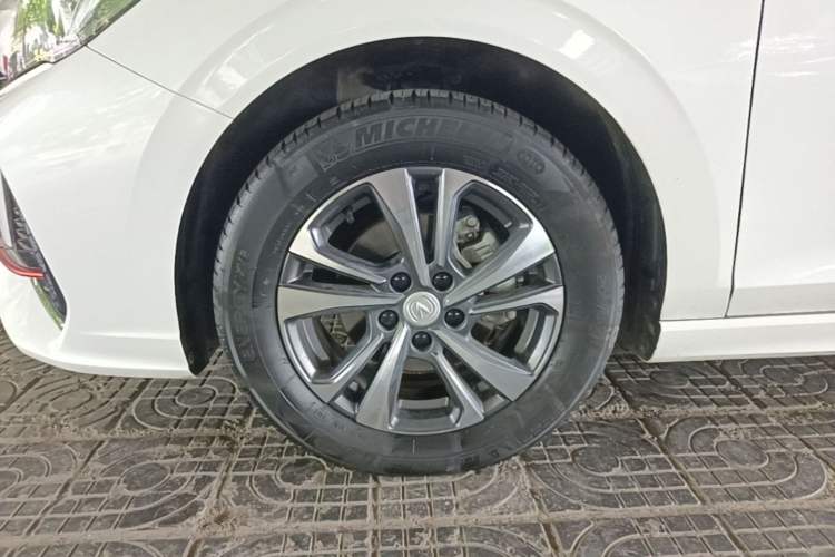 Used CHANGAN Eado 2023 Changan Edition PLUS Blue Whale NE 1.4T GDI DCT Prestige Version Left Front Wheel Hub