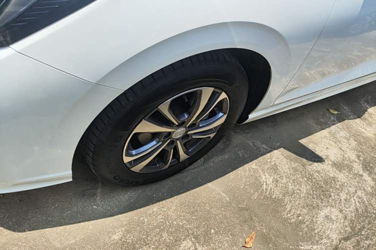 Used CHANGAN Eado 2023 Changan Edition PLUS Blue Whale NE 1.4T GDI DCT Prestige Version Left Front Wheel Hub