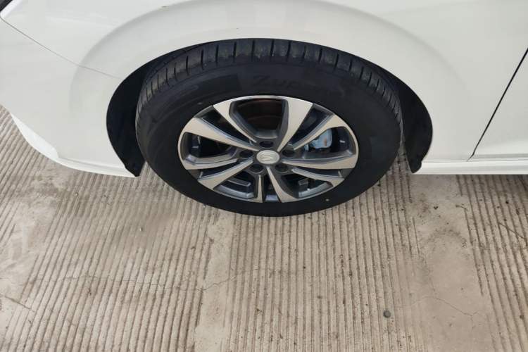 Used CHANGAN Eado 2023 Changan Edition PLUS Blue Whale NE 1.4T GDI DCT Prestige Version Left Front Wheel Hub