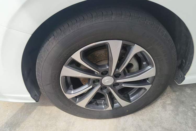 Used CHANGAN Eado 2023 Changan Edition PLUS Blue Whale NE 1.4T GDI DCT Prestige Version Left Front Wheel Hub