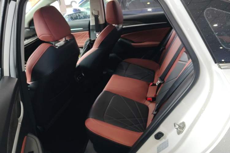 Used CHANGAN Eado 2023 Changan Edition PLUS Blue Whale NE 1.4T GDI DCT Prestige Version Left Rear Seat