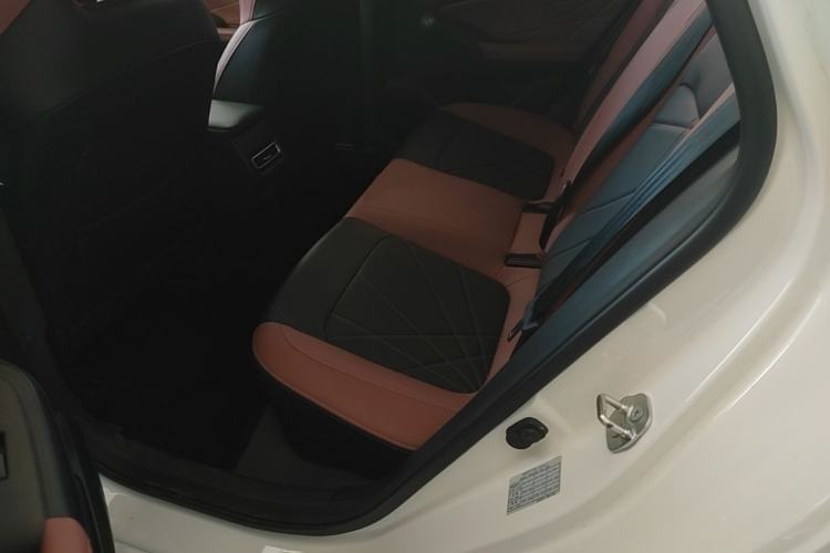 Used CHANGAN Eado 2023 Changan Edition PLUS Blue Whale NE 1.4T GDI DCT Prestige Version Left Rear Seat