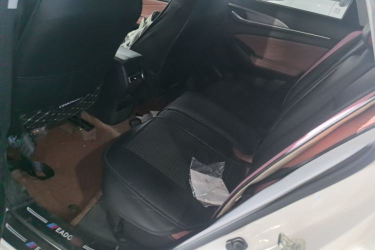 Used CHANGAN Eado 2023 Changan Edition PLUS Blue Whale NE 1.4T GDI DCT Prestige Version Left Rear Seat