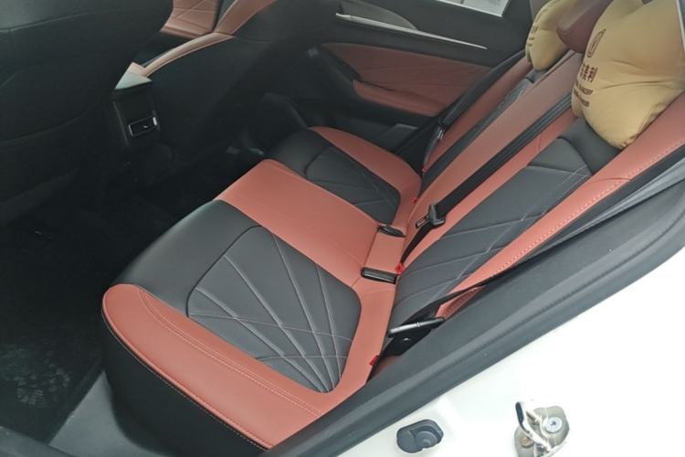 Used CHANGAN Eado 2023 Changan Edition PLUS Blue Whale NE 1.4T GDI DCT Prestige Version Left Rear Seat