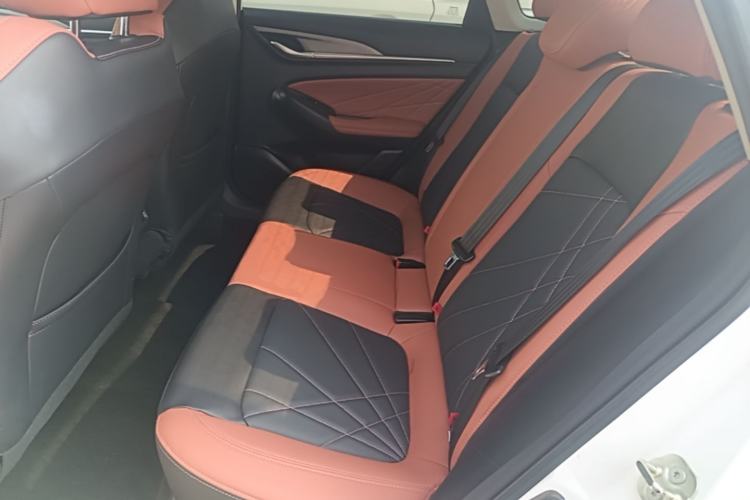 Used CHANGAN Eado 2023 Changan Edition PLUS Blue Whale NE 1.4T GDI DCT Prestige Version Left Rear Seat