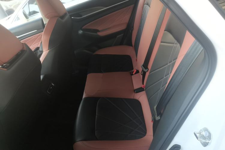 Used CHANGAN Eado 2023 Changan Edition PLUS Blue Whale NE 1.4T GDI DCT Prestige Version Left Rear Seat