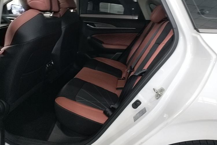 Used CHANGAN Eado 2023 Changan Edition PLUS Blue Whale NE 1.4T GDI DCT Prestige Version Left Rear Seat