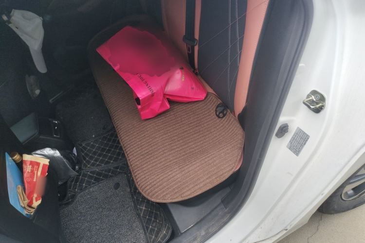 Used CHANGAN Eado 2023 Changan Edition PLUS Blue Whale NE 1.4T GDI DCT Prestige Version Left Rear Seat