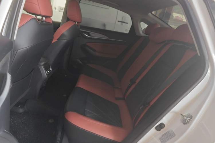Used CHANGAN Eado 2023 Changan Edition PLUS Blue Whale NE 1.4T GDI DCT Prestige Version Left Rear Seat