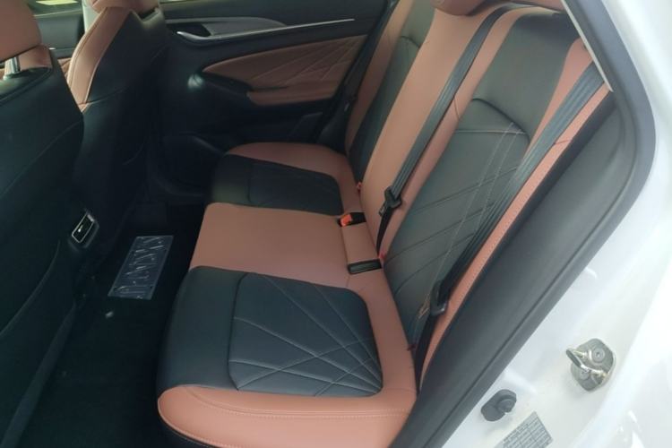 Used CHANGAN Eado 2023 Changan Edition PLUS Blue Whale NE 1.4T GDI DCT Prestige Version Left Rear Seat
