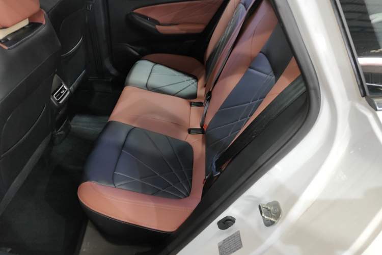 Used CHANGAN Eado 2023 Changan Edition PLUS Blue Whale NE 1.4T GDI DCT Prestige Version Left Rear Seat