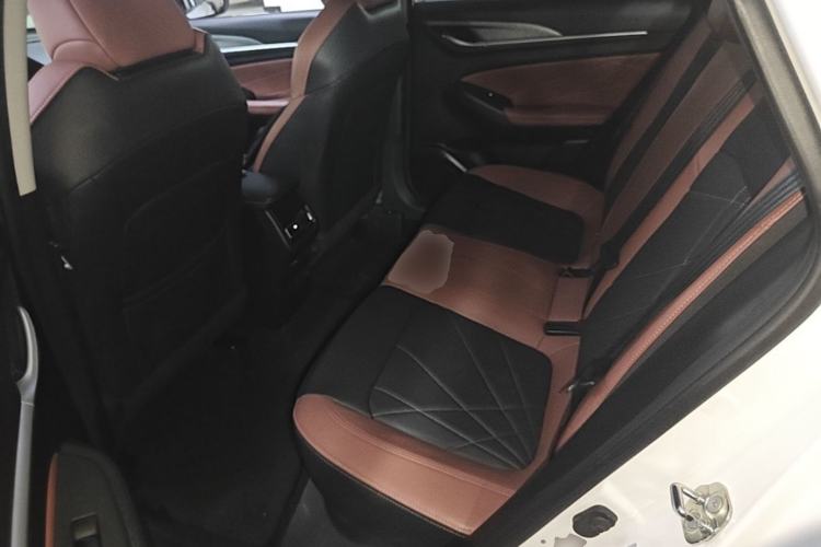 Used CHANGAN Eado 2023 Changan Edition PLUS Blue Whale NE 1.4T GDI DCT Prestige Version Left Rear Seat