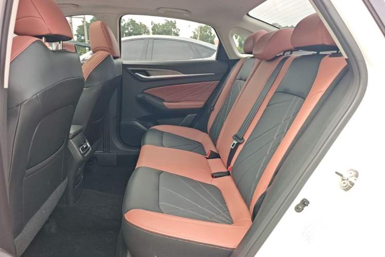 Used CHANGAN Eado 2023 Changan Edition PLUS Blue Whale NE 1.4T GDI DCT Prestige Version Left Rear Seat