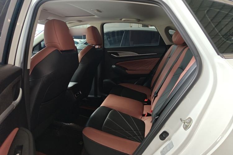 Used CHANGAN Eado 2023 Changan Edition PLUS Blue Whale NE 1.4T GDI DCT Prestige Version Left Rear Seat