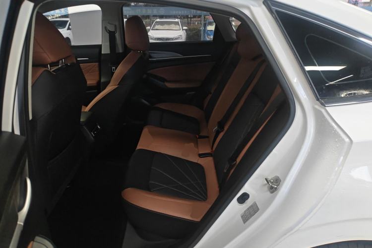 Used CHANGAN Eado 2023 Changan Edition PLUS Blue Whale NE 1.4T GDI DCT Prestige Version Left Rear Seat