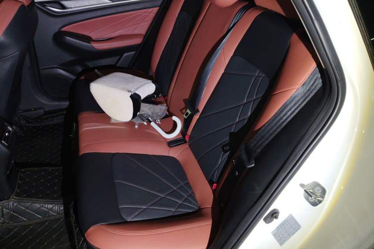Used CHANGAN Eado 2023 Changan Edition PLUS Blue Whale NE 1.4T GDI DCT Prestige Version Left Rear Seat