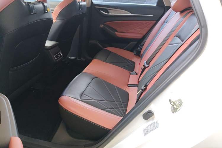Used CHANGAN Eado 2023 Changan Edition PLUS Blue Whale NE 1.4T GDI DCT Prestige Version Left Rear Seat