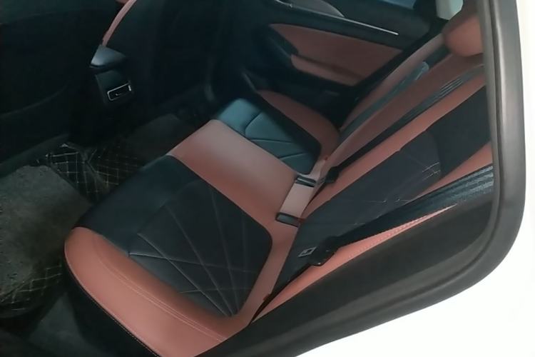 Used CHANGAN Eado 2023 Changan Edition PLUS Blue Whale NE 1.4T GDI DCT Prestige Version Left Rear Seat