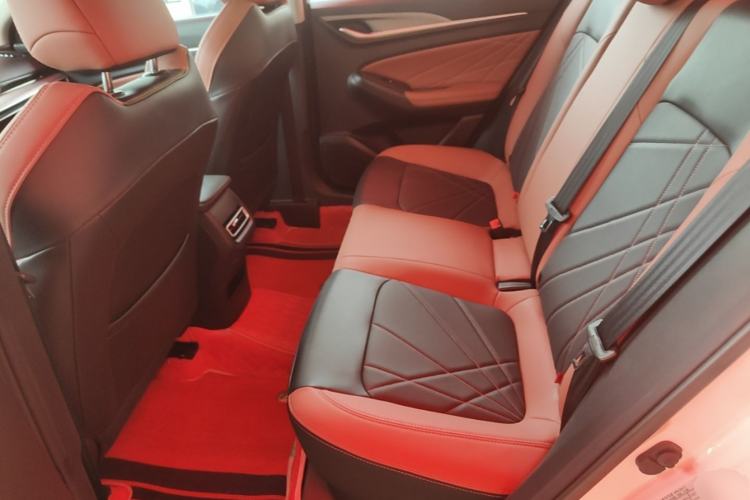 Used CHANGAN Eado 2023 Changan Edition PLUS Blue Whale NE 1.4T GDI DCT Prestige Version Left Rear Seat