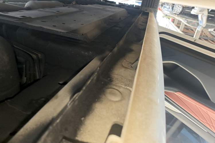 Used CHANGAN Eado 2023 Changan Edition PLUS Blue Whale NE 1.4T GDI DCT Prestige Version Left Side Sill