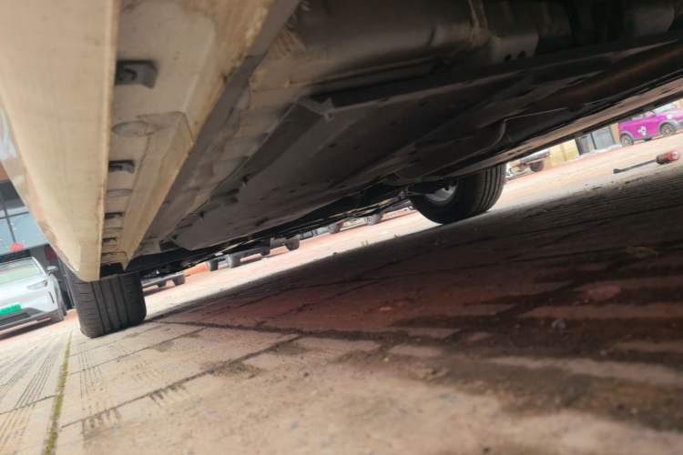 Used CHANGAN Eado 2023 Changan Edition PLUS Blue Whale NE 1.4T GDI DCT Prestige Version Left Side Sill