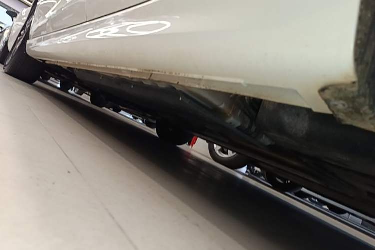 Used CHANGAN Eado 2023 Changan Edition PLUS Blue Whale NE 1.4T GDI DCT Prestige Version Left Side Sill