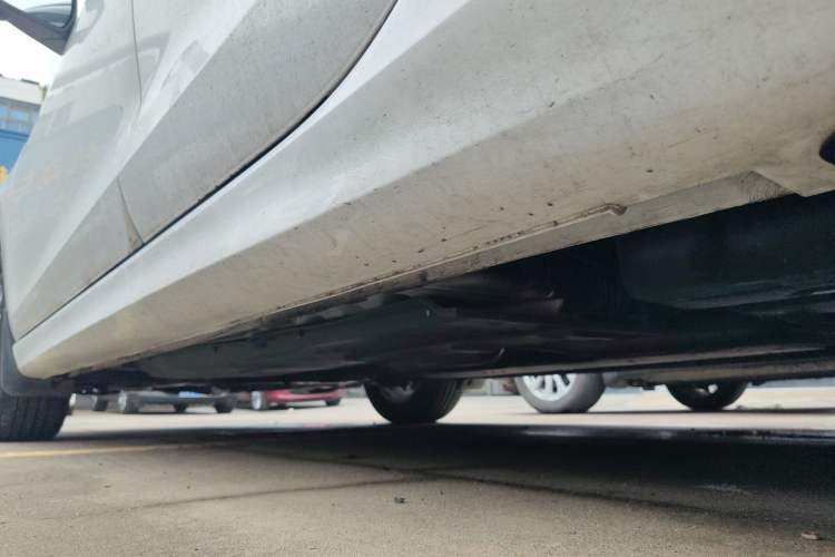 Used CHANGAN Eado 2023 Changan Edition PLUS Blue Whale NE 1.4T GDI DCT Prestige Version Left Side Sill